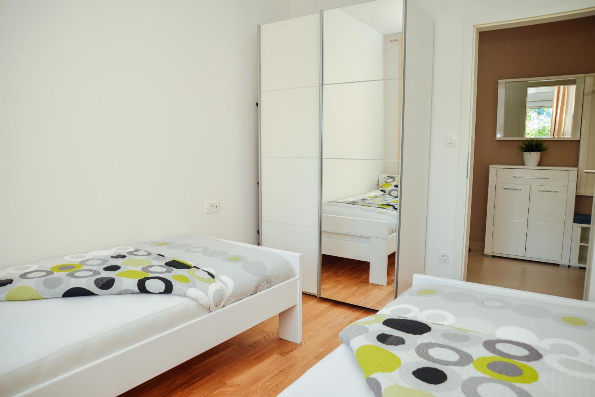 Sea View Apartment For 4 Котор Экстерьер фото
